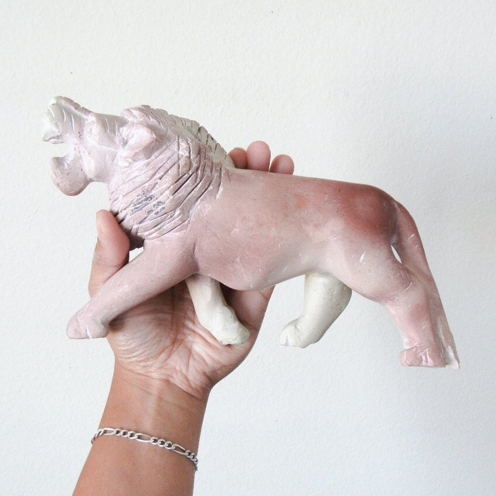 Vintage Carved Lion Sculpture Soapstone Home Accent Collectable Art Stone Statue - Picture 2 of 10